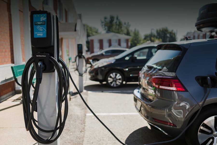 Ev commercial charger LVL2 in use